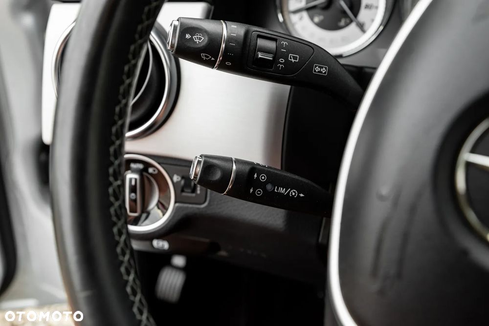Mercedes-Benz GLK 220 CDI 4Matic (BlueEFFICIENCY) 7G-TRONIC - 33