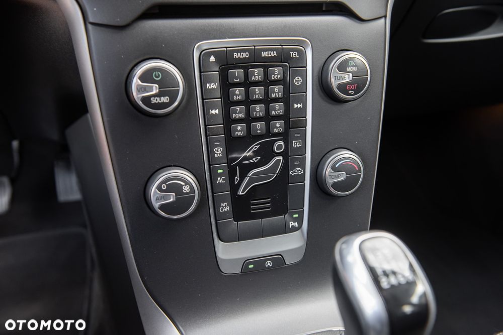 Volvo V40 D2 Drive-E Summum - 24