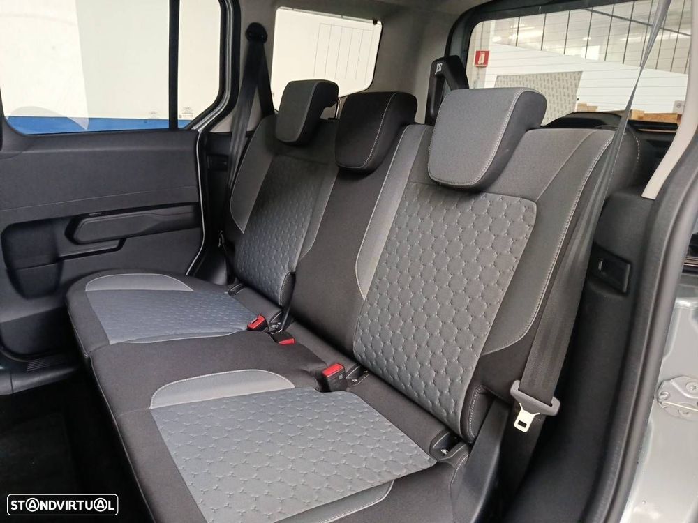 Ford Tourneo Courier 1.0 EcoBoost Titanium - 10