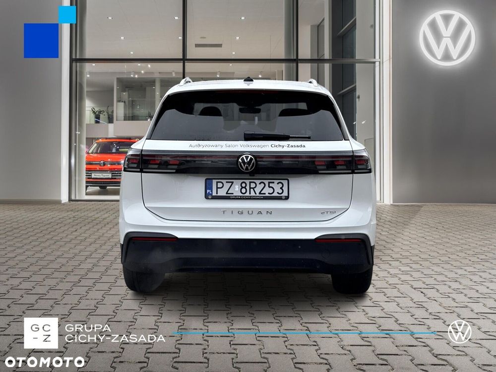 Volkswagen Tiguan - 4