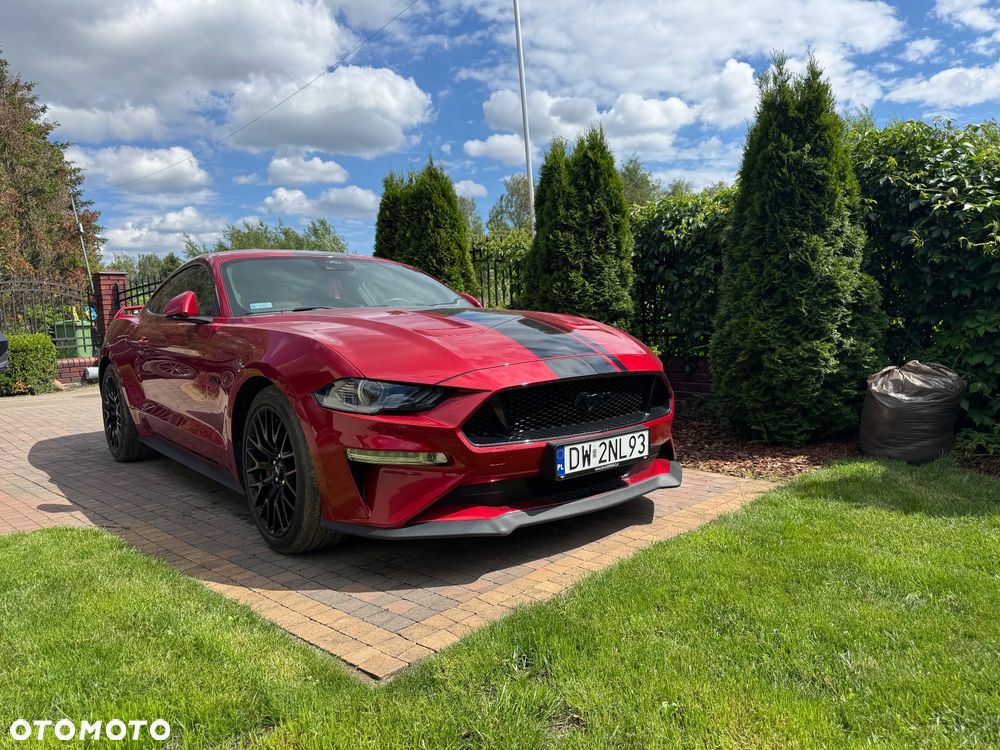 Ford Mustang - 1