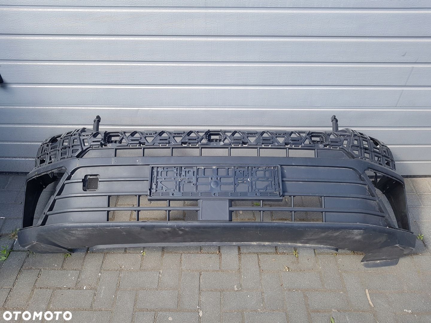 VW CRAFTER 17 MAN TGE zderzak przód 7C0807221A - 1