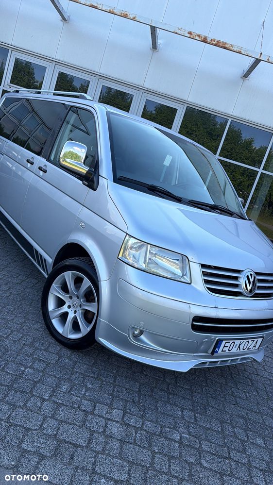 Volkswagen Transporter - 1