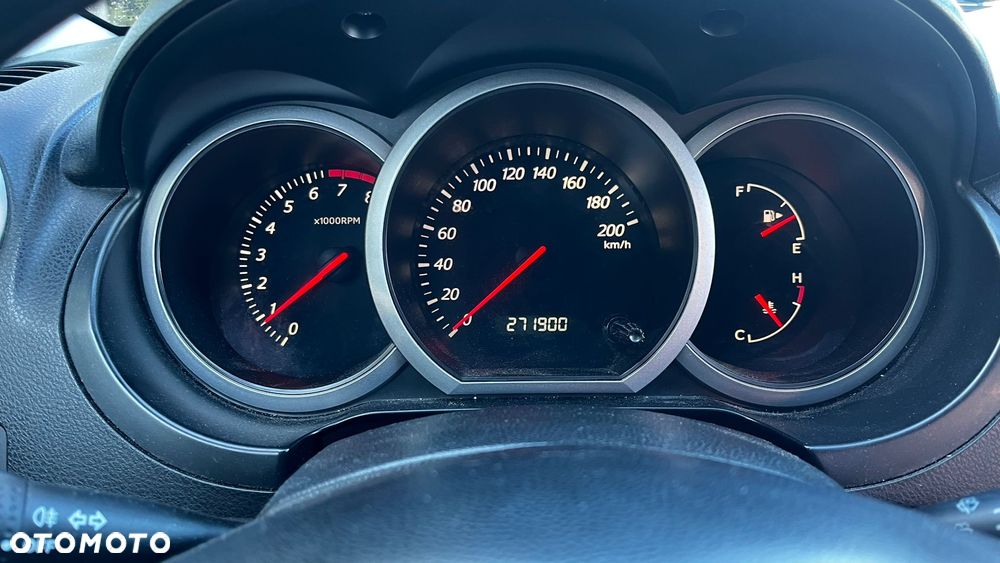 Suzuki Grand Vitara 2.0 Comfort + - 5