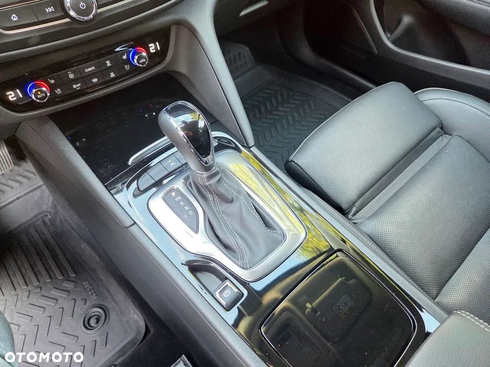 Opel Insignia - 34