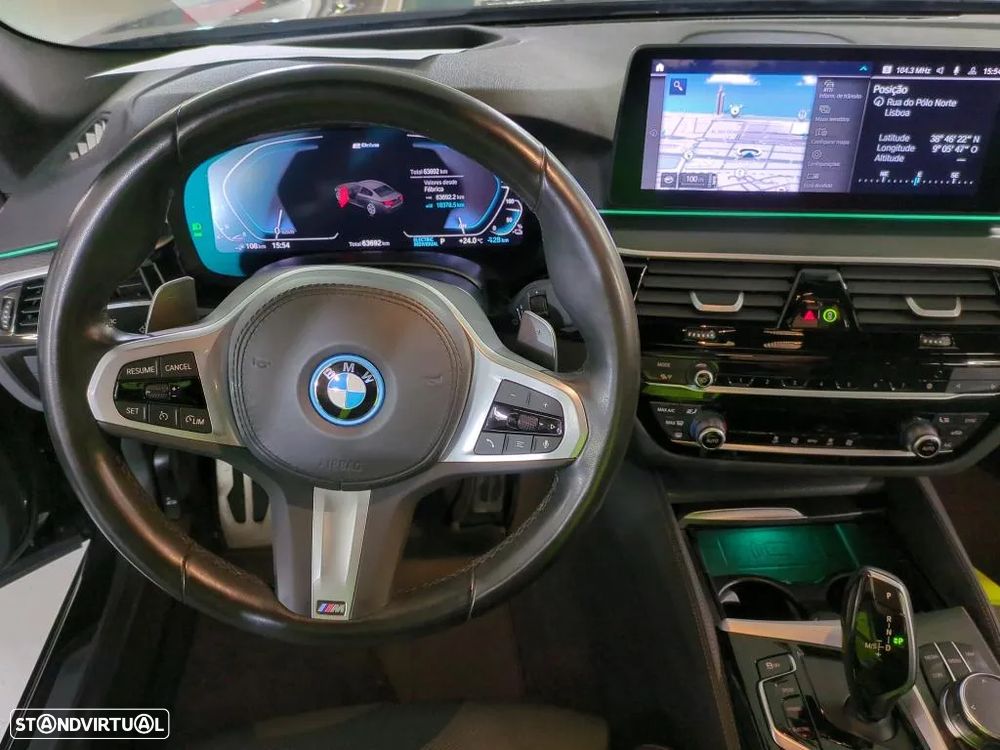 BMW 530 e - 8