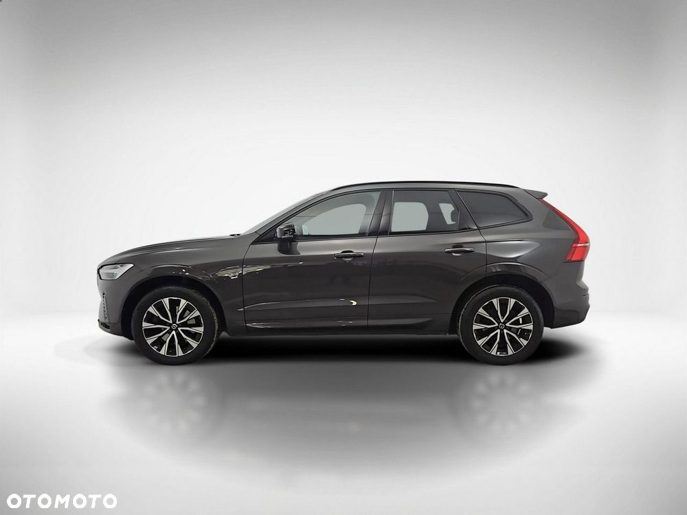 Volvo XC 60 B4 D AWD Plus Dark - 2