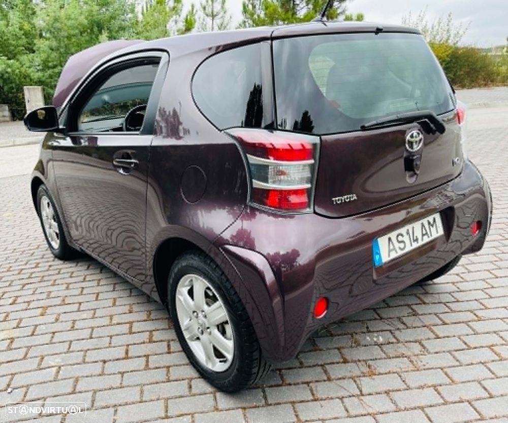 Toyota iQ 1.4 D-4D + - 6
