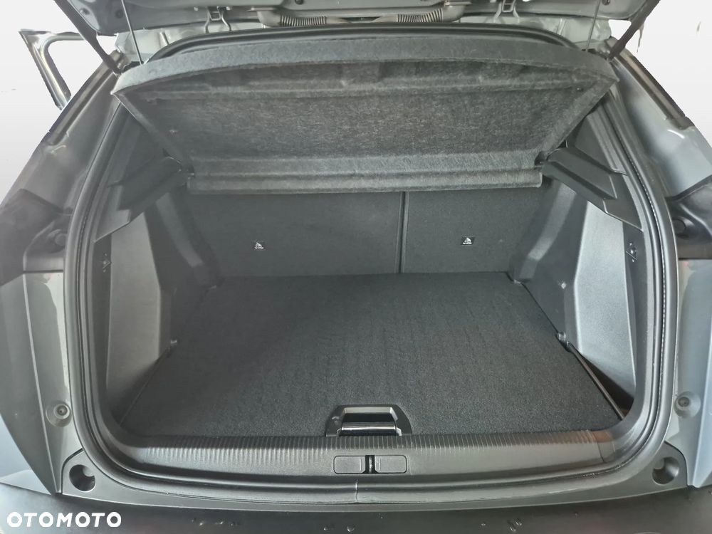 Peugeot 2008 PureTech 130 Allure S&S EAT8 - 26