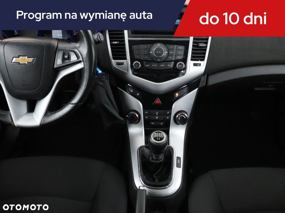 Chevrolet Cruze - 14