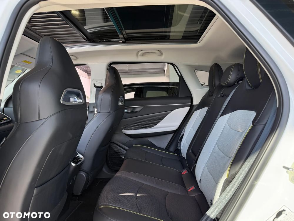 BAIC 5 1.5T Comfort DCT - 25
