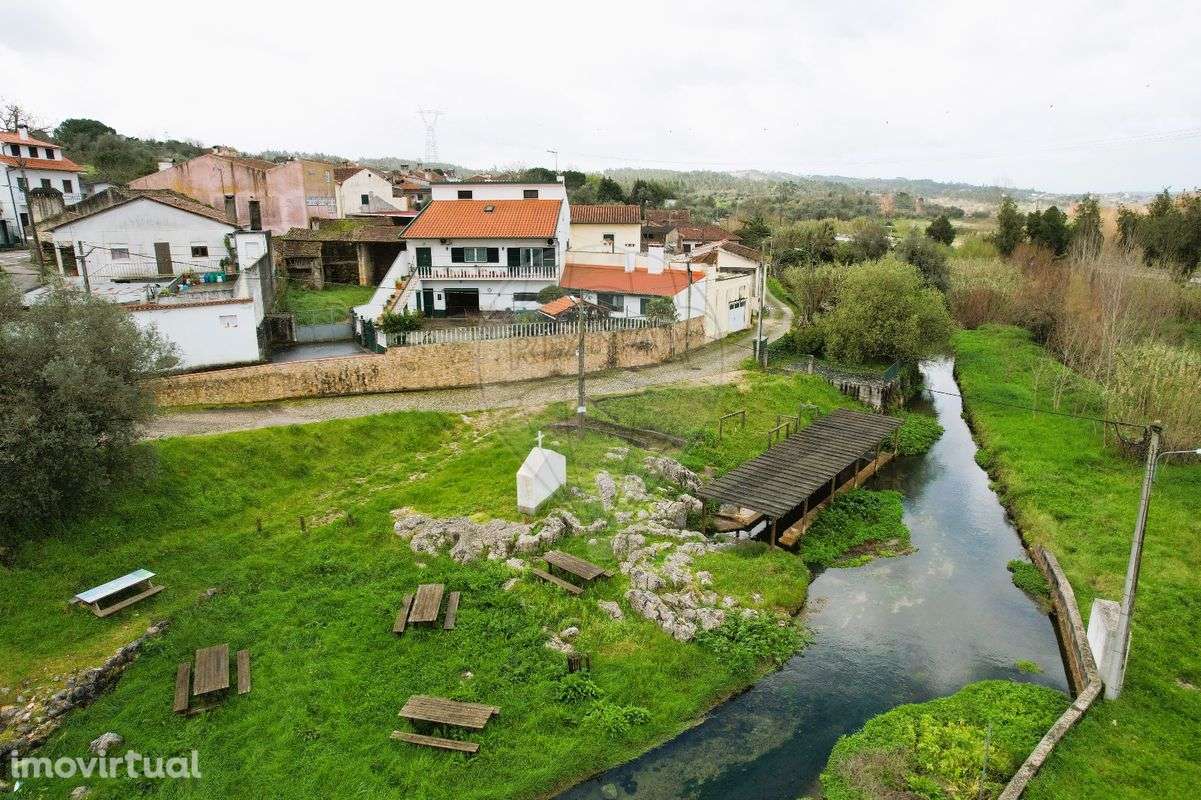 Moradia T2 para venda - Grande imagem: 2/7