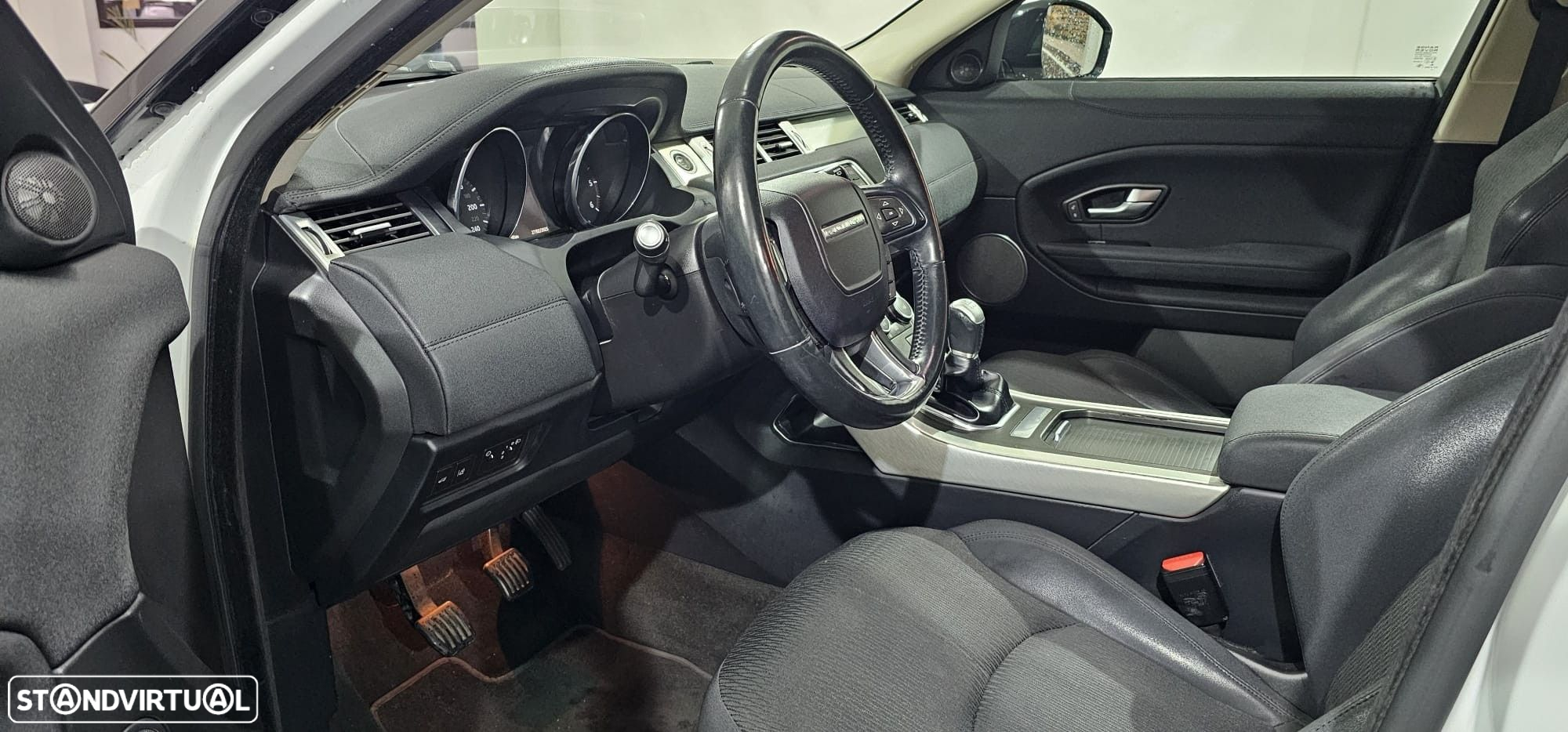 Land Rover Range Rover Evoque 2.0 eD4 SE Dynamic - 14
