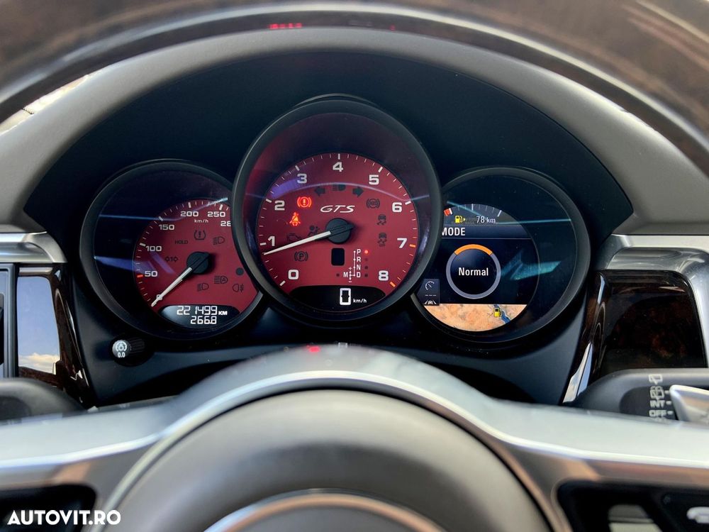 Porsche Macan GTS PDK - 35