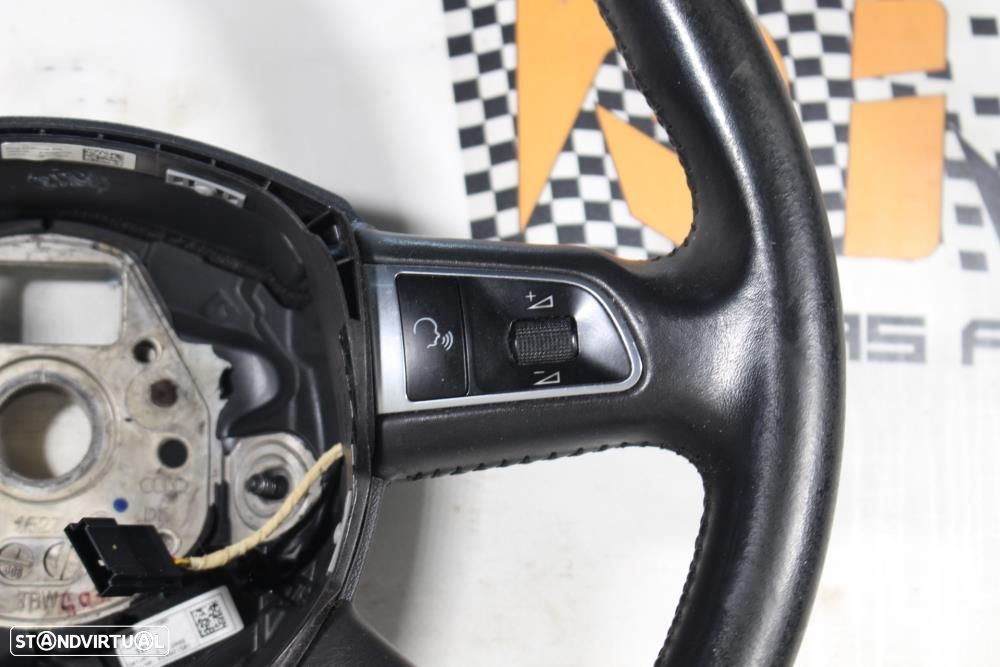 Volante Audi A4 (8K2, B8)  Volante Audi A3 8P / A4 B6 B7 B8 / A5 8T / - 10