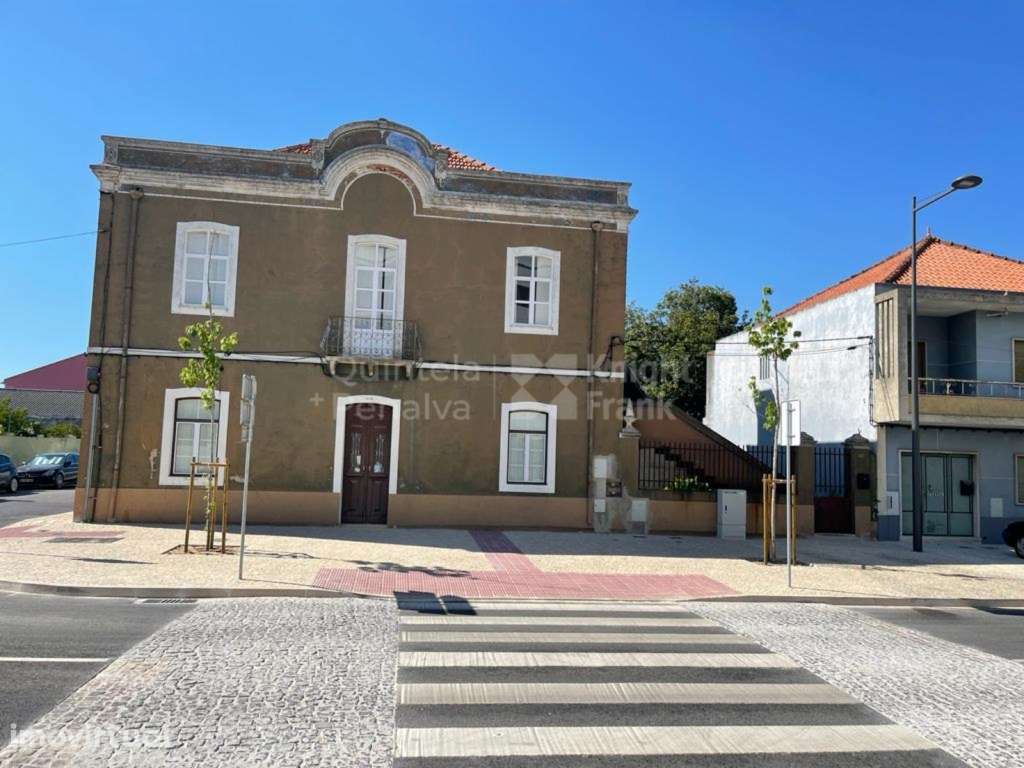Edifício habitacional multifamiliar no coração de Grândola - Grande imagem: 3/4