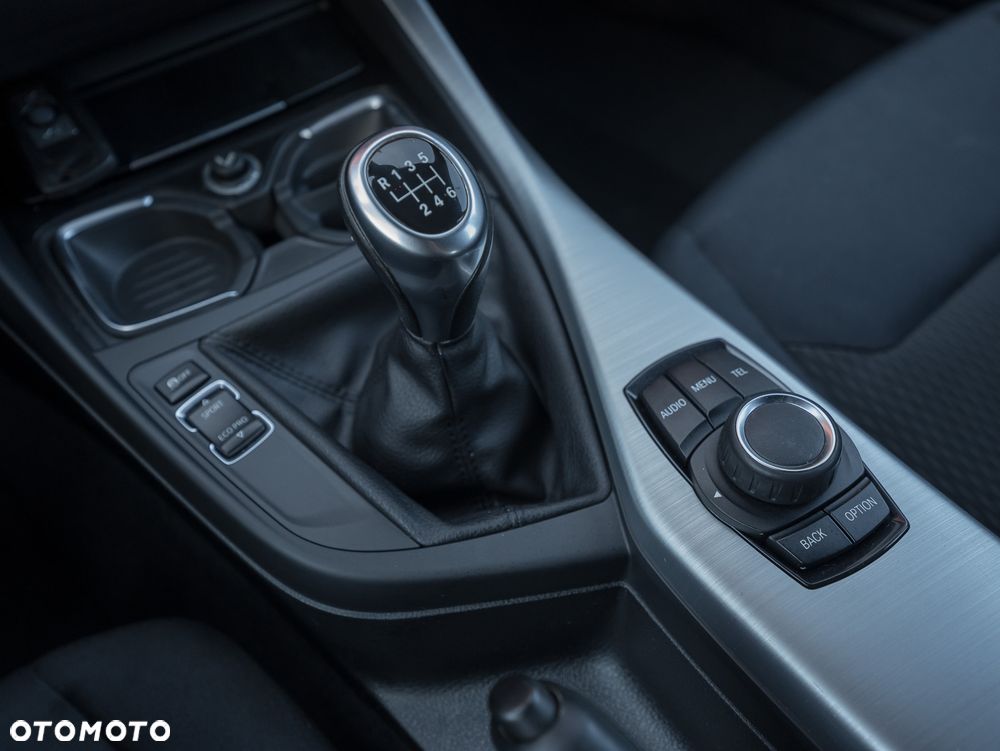 BMW Seria 1 116d DPF - 34