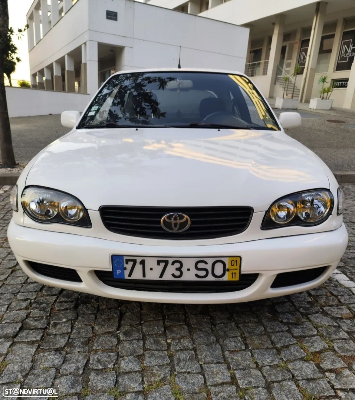 Toyota Corolla - 1