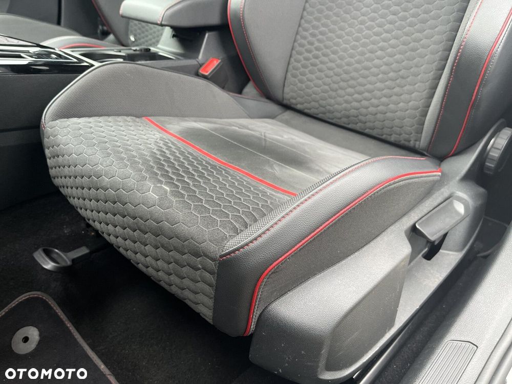 Volkswagen Golf - 12