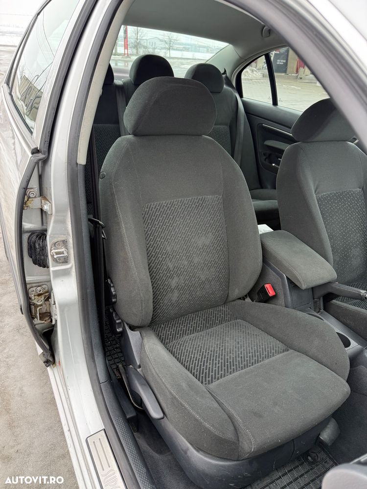 Skoda Superb 1,9 TDI Elegance - 13