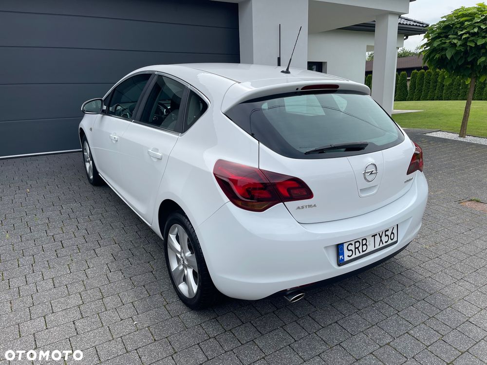 Opel Astra 1.4 Turbo Sport - 21