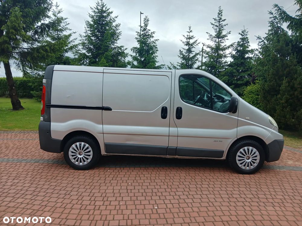 Renault TRAFIC - 5