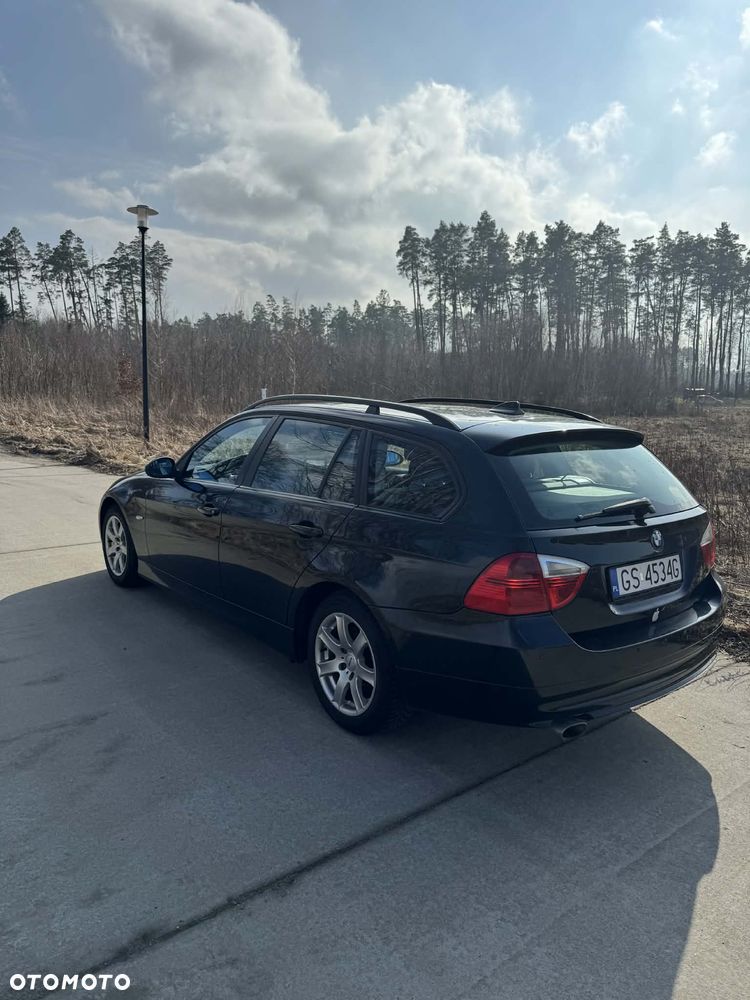 BMW Seria 3 318d DPF Edition Lifestyle - 6