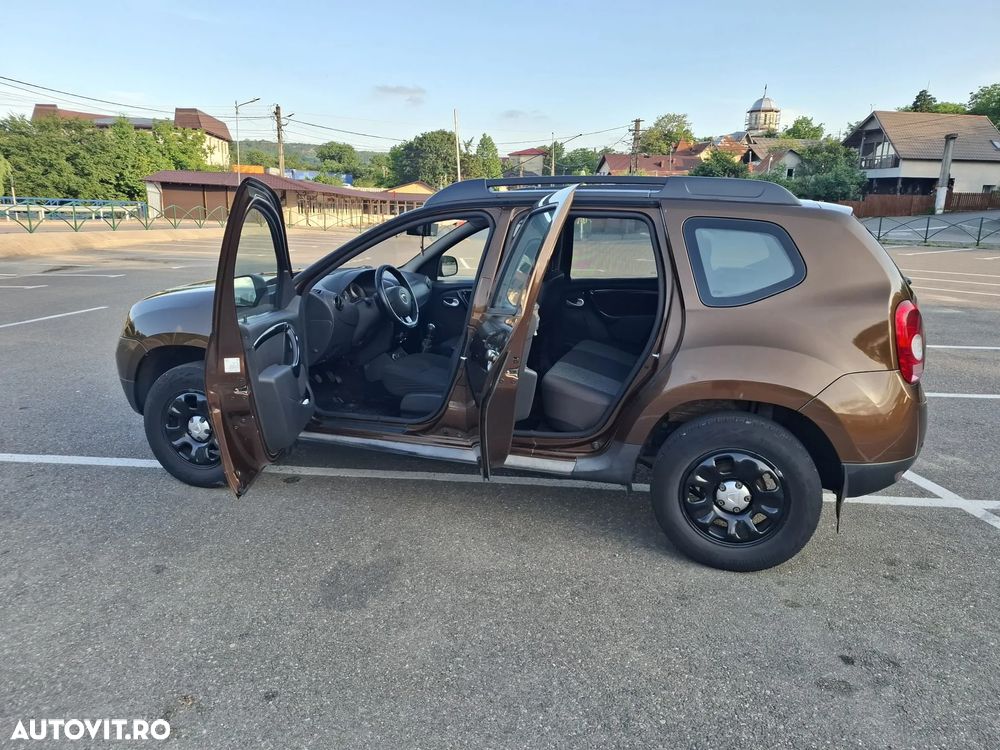 Dacia Duster 1.6 4x4 Laureate - 6