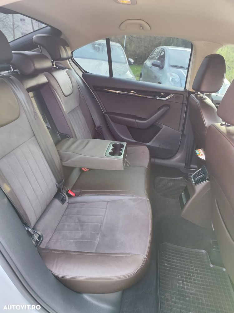 Skoda Octavia 2.0 TDI 4x4 DSG Laurin & Klement - 16