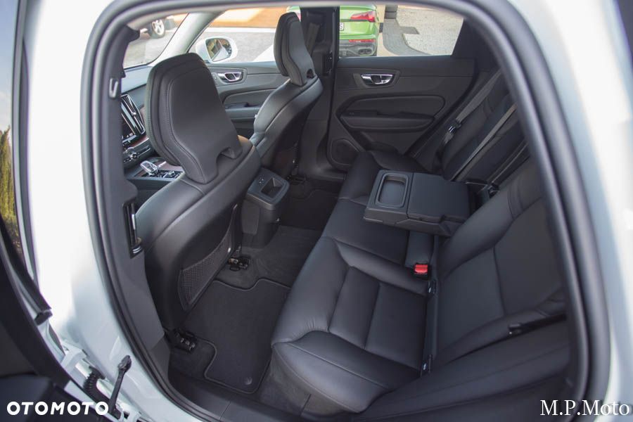 Volvo XC 60 - 32