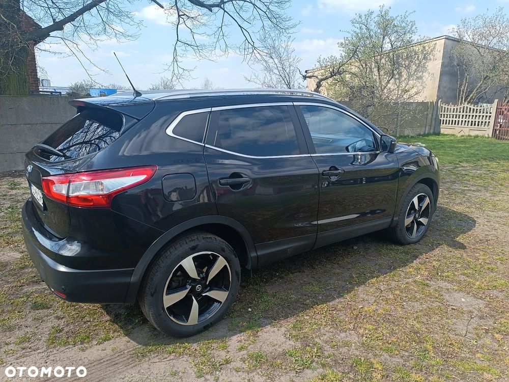 Nissan Qashqai 1.6 DCi Xtronic TEKNA - 1