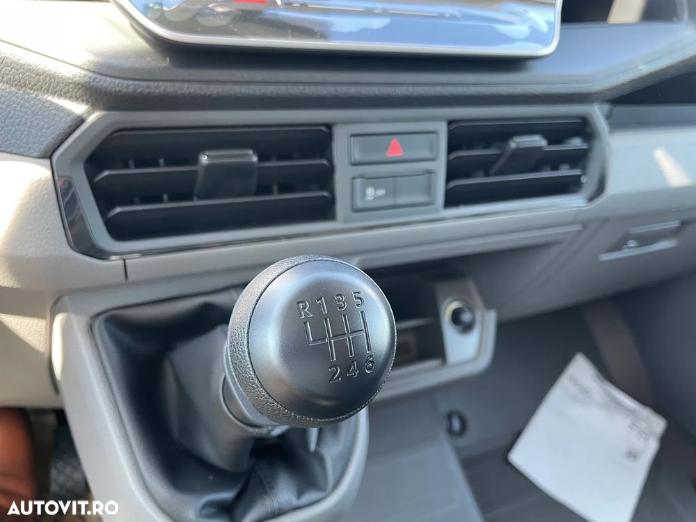 Volkswagen Crafter 3.5 CD Bena L4 FWD 103kW - 26