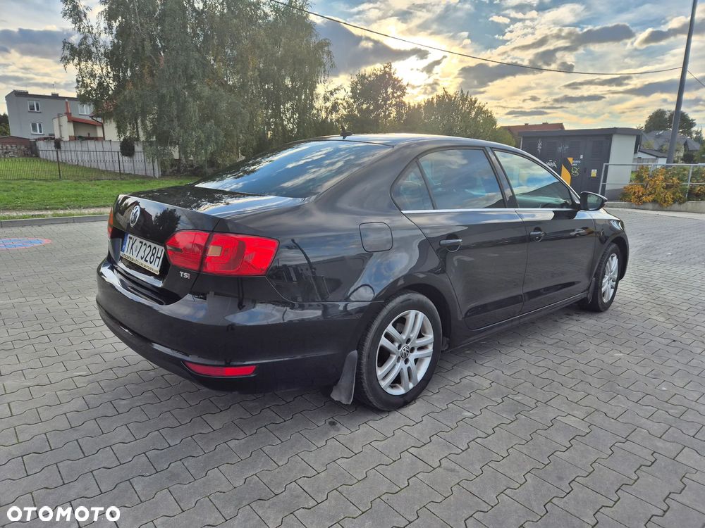 Volkswagen Jetta 1.4 TSI Highline - 2
