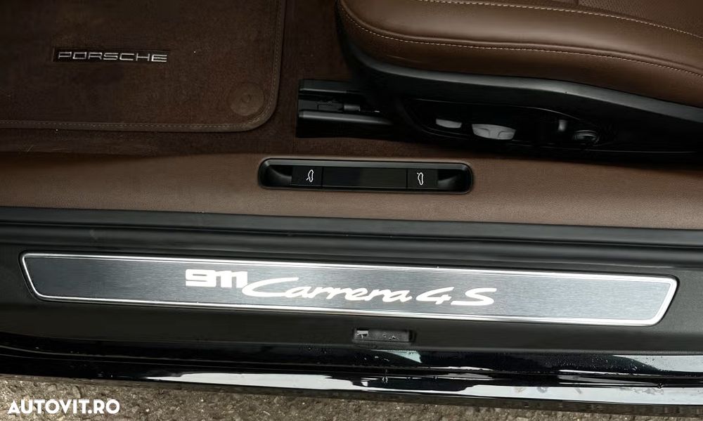 Porsche 911 Carrera 4S PDK - 6