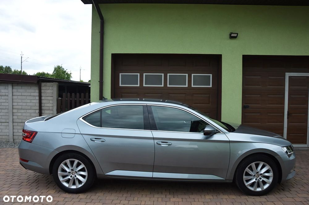 Skoda Superb 1.5 TSI ACT Ambition - 11