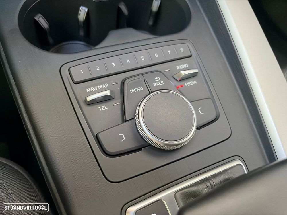 Audi A4 Avant 35 TDI Sport S tronic - 39