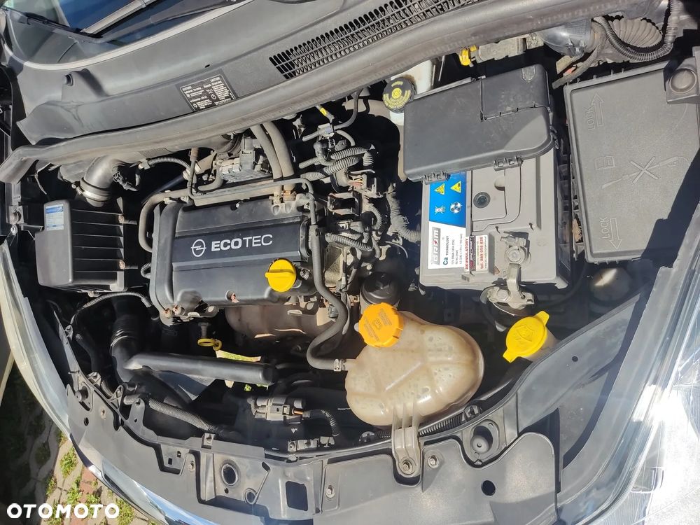 Opel Corsa 1.4 16V Enjoy - 16