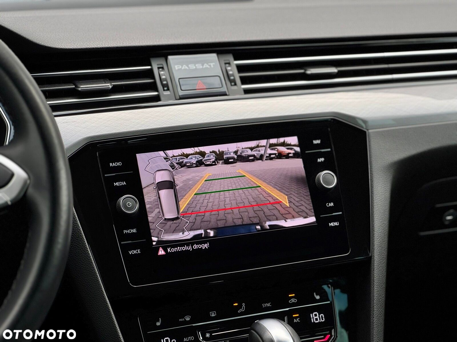 Volkswagen Passat 2.0 TSI Business DSG - 22