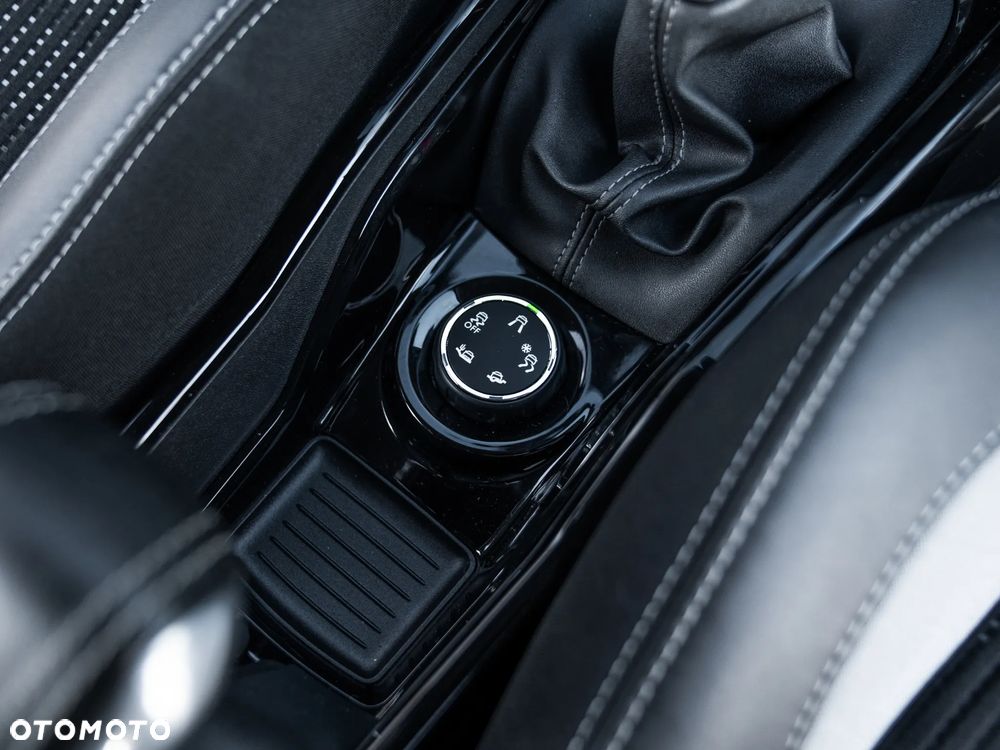 Peugeot 2008 1.2 Pure Tech Allure S&S - 30