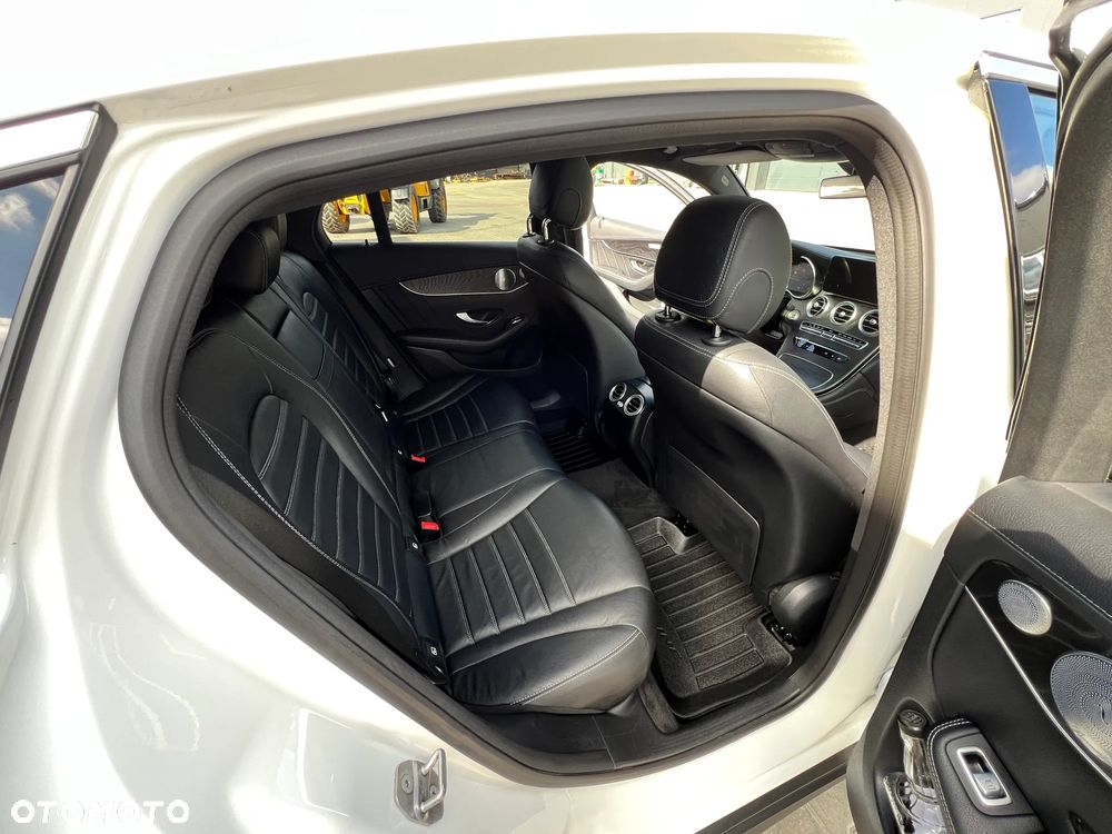 Mercedes-Benz GLC 300 d 4-Matic - 19