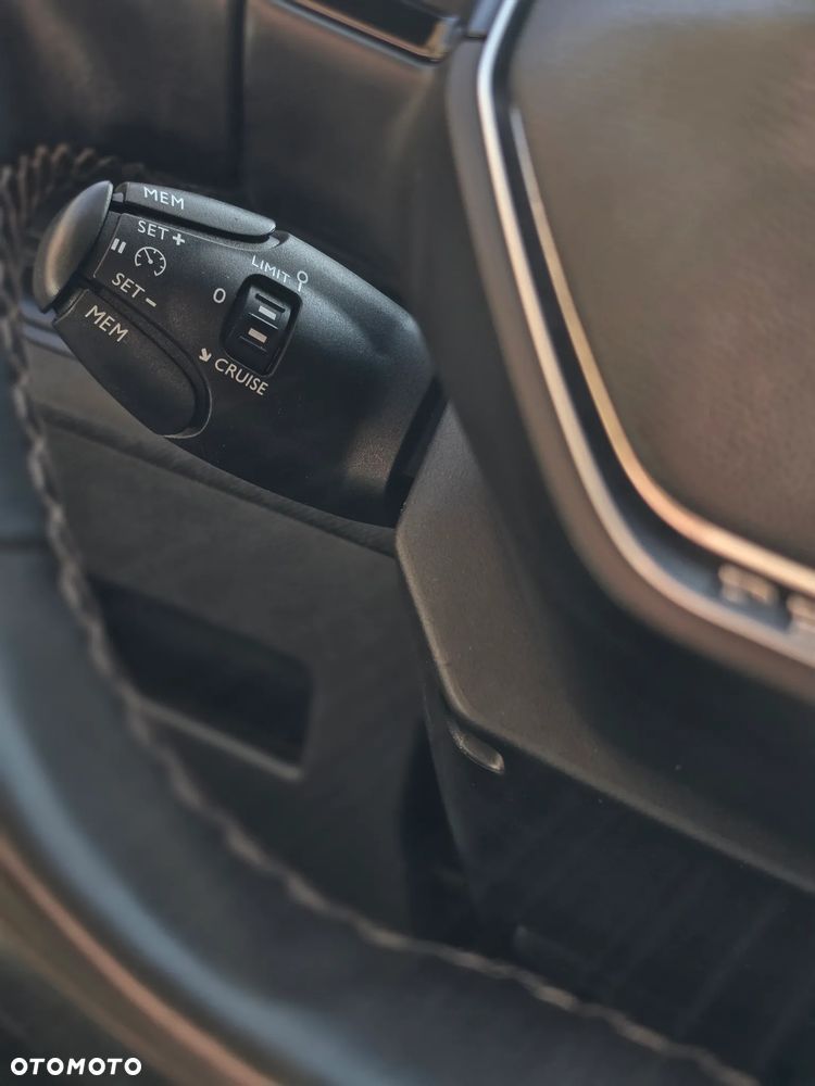 Peugeot 3008 - 16