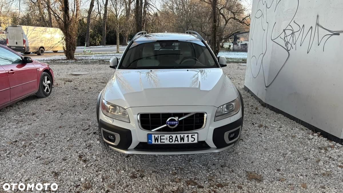 Volvo XC 70 - 1