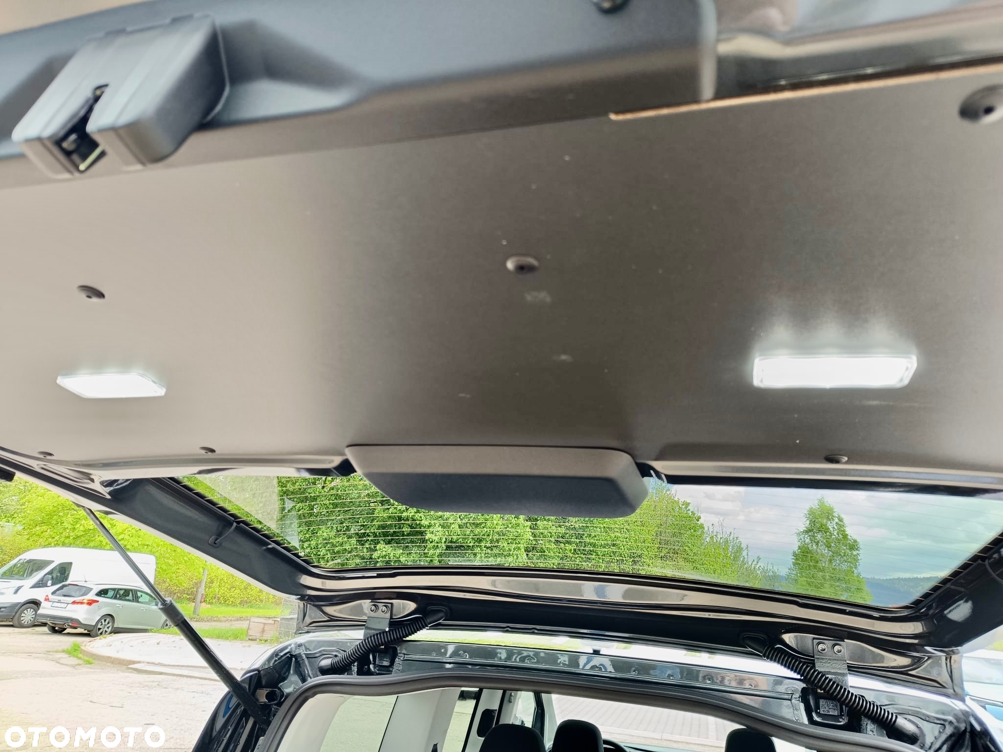 Ford Tourneo Connect Grand - 8