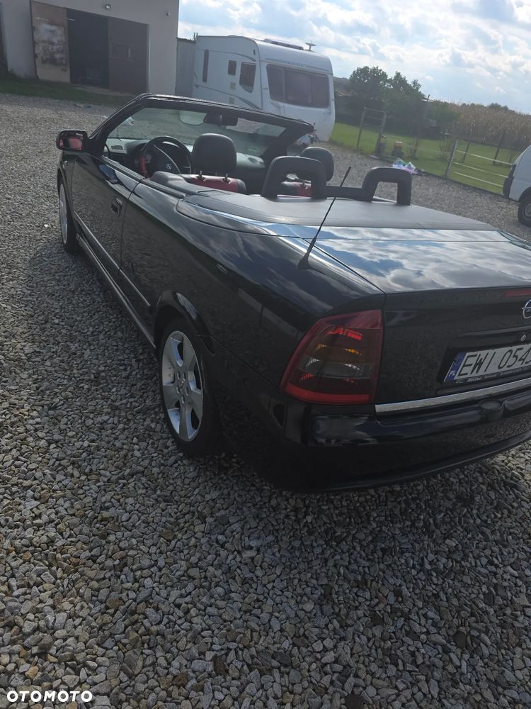 Opel Astra 1.8 16V Coupe Linea Rossa - 5