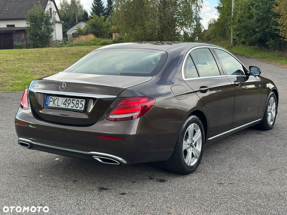 Mercedes-Benz Klasa E 220 d 9G-TRONIC - 10