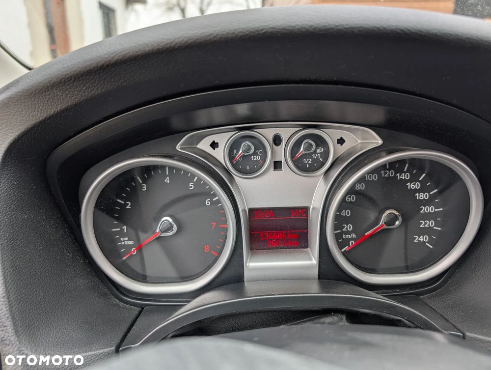 Ford Focus 1.6 Trend - 15