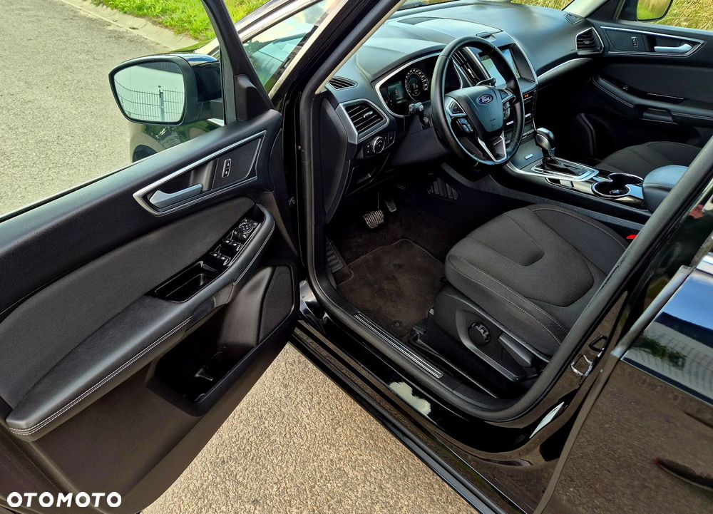 Ford S-Max - 16
