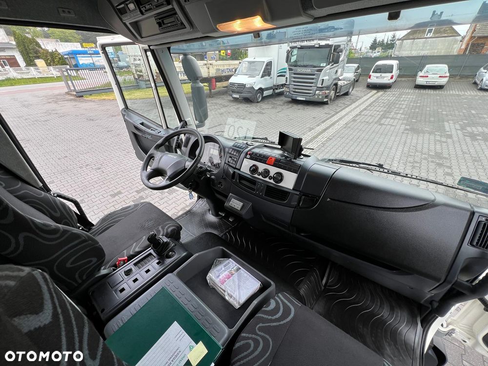 Iveco EUROCARGO 120E25 EURO 6 CHŁODNIA+WINDA+DRZWI+BOCZNE DRZWI 12.250 12-250 1225 - 33
