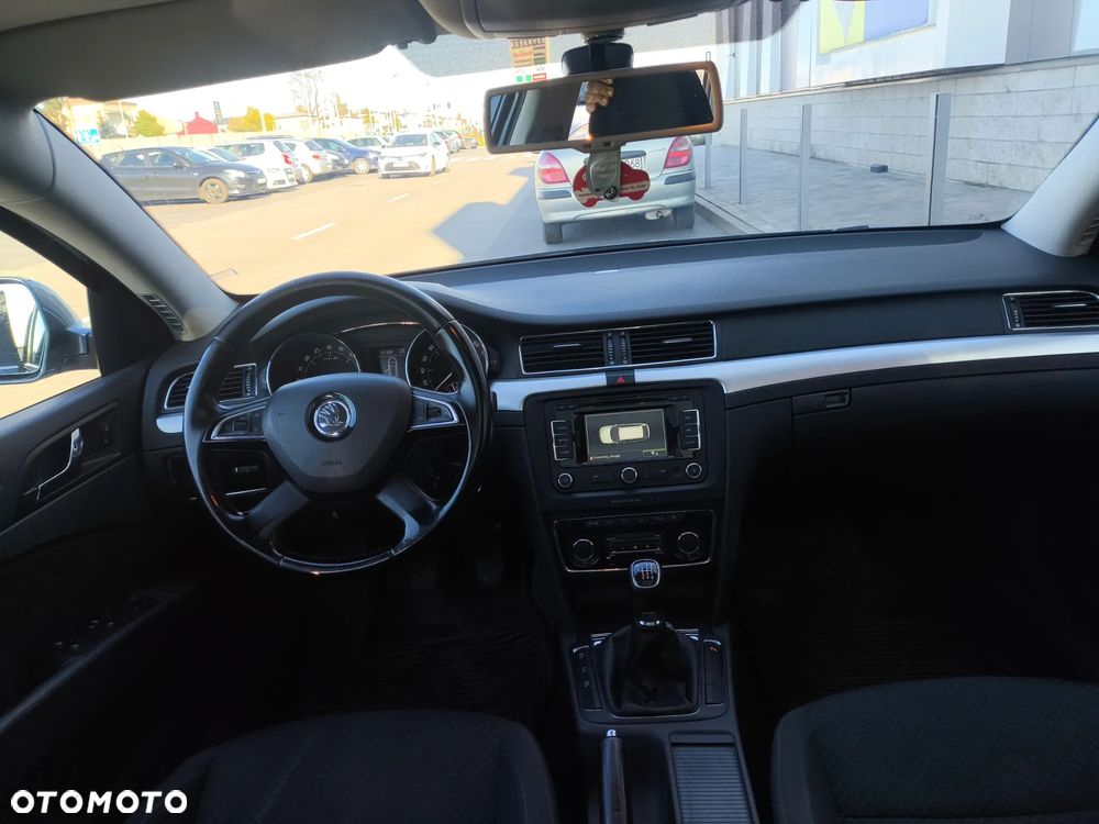 Skoda Superb 1.6 TDI GreenLine - 5