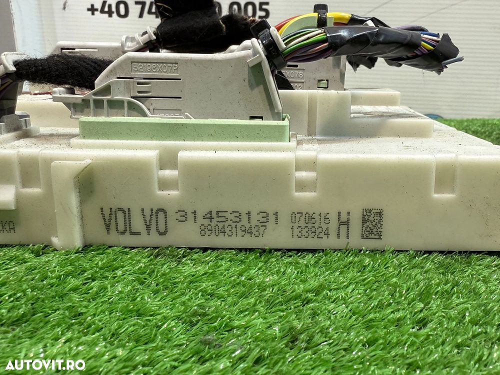 PANOU SIGURANTE MODUL CEM  (2 BUC.) VOLVO V40 2.0 DIESEL 2013 / 2015 / 2016 COD OEM 31394964 31394963 2012-2019 - 7